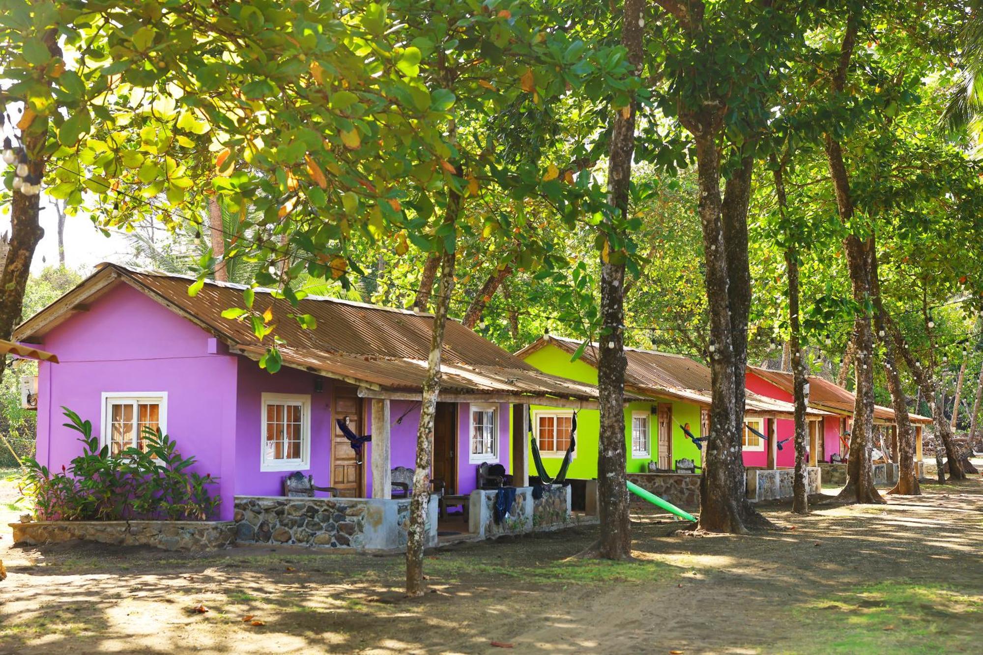 Hotel Oasis & Surf Camp Santa Catalina Exterior foto